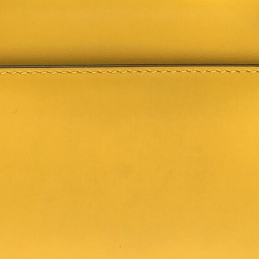 Fendi Mini Flat Baguette Crossbody Bag (SHG-weEbXp)