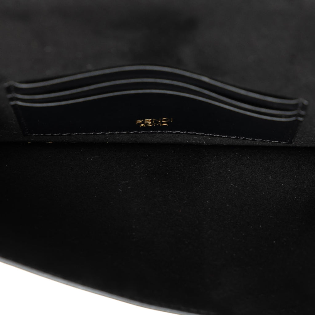 Fendi Mini Flat Baguette (SHG-4lY3vO)