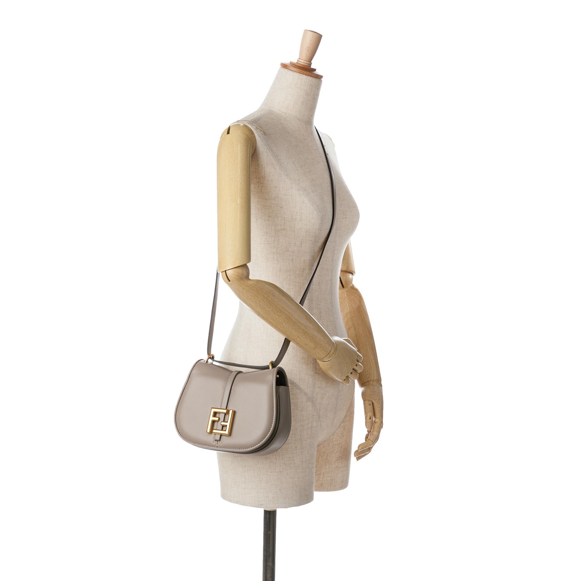 Fendi Mini Leather C’mon Crossbody (SHG-3k4ZWg)