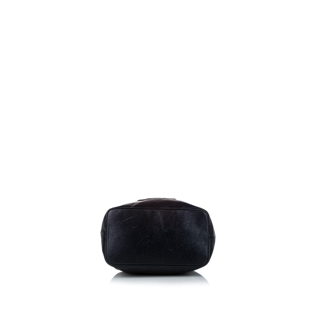 Fendi Mon Tresor Leather Bucket Bag (SHG-30890)