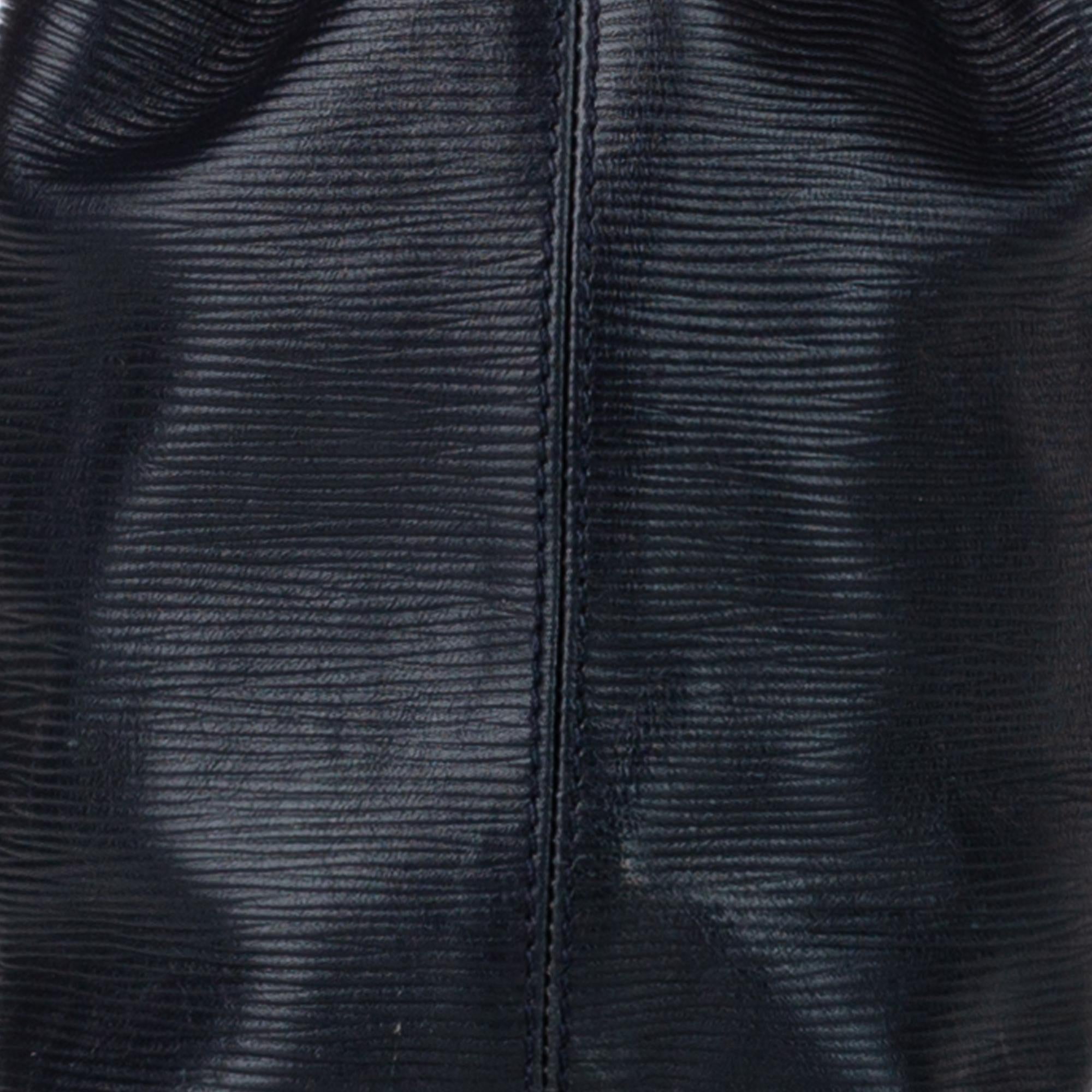 Fendi Mon Tresor Leather Bucket Bag (SHG-30890)