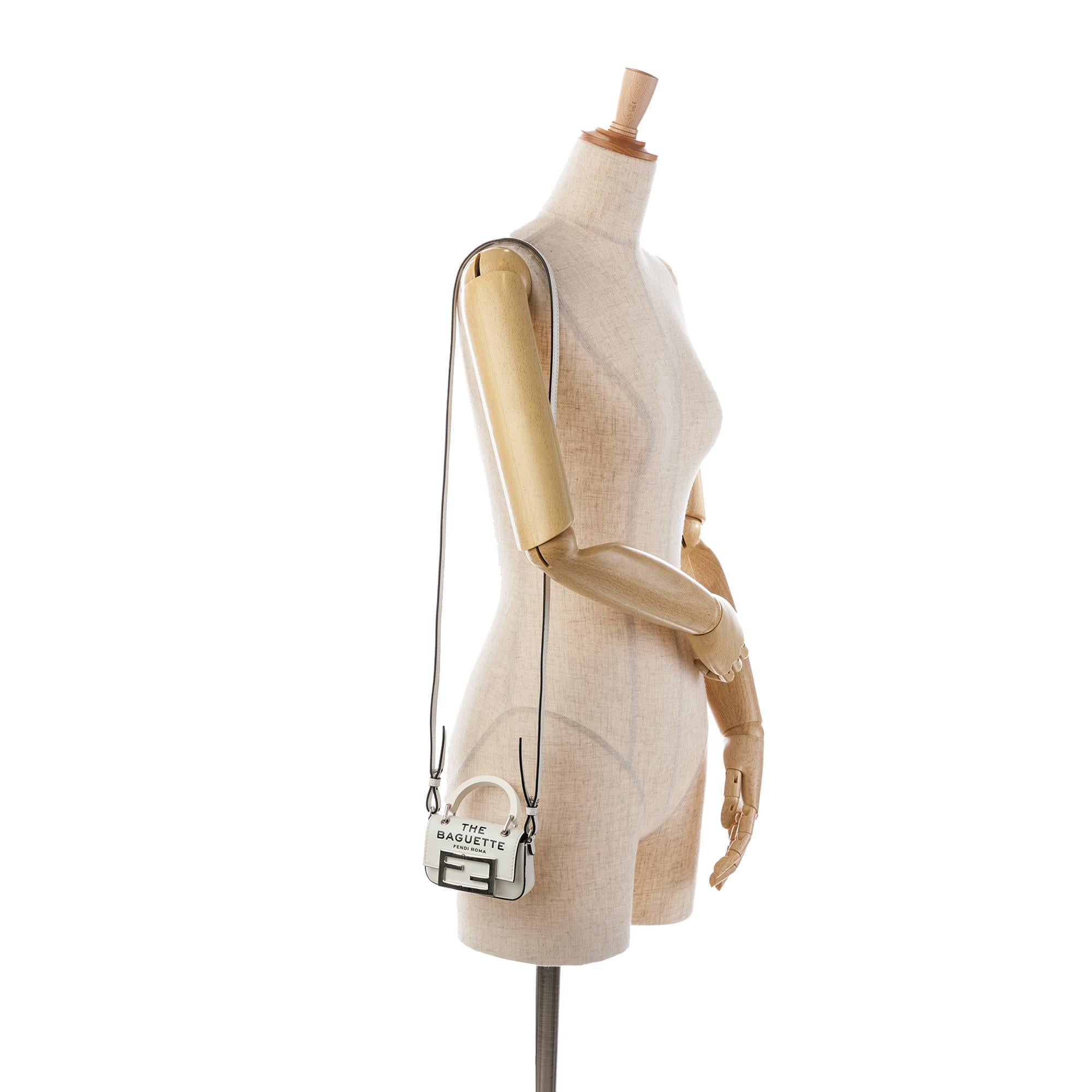 Fendi Nano Baguette Maxi Handle (SHG-XZpHTk)