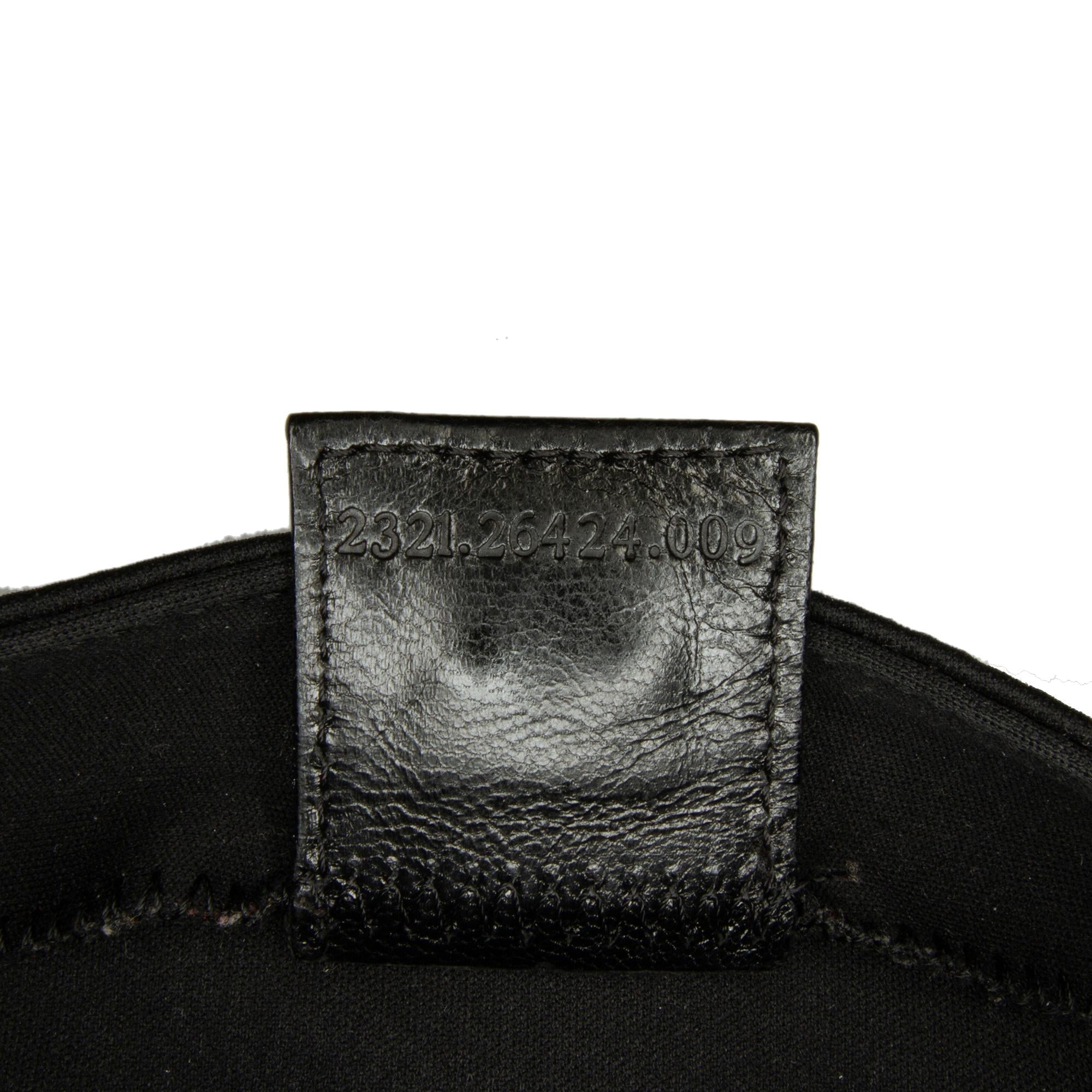 Fendi Neoprene Baguette (SHG-MhsrYj)