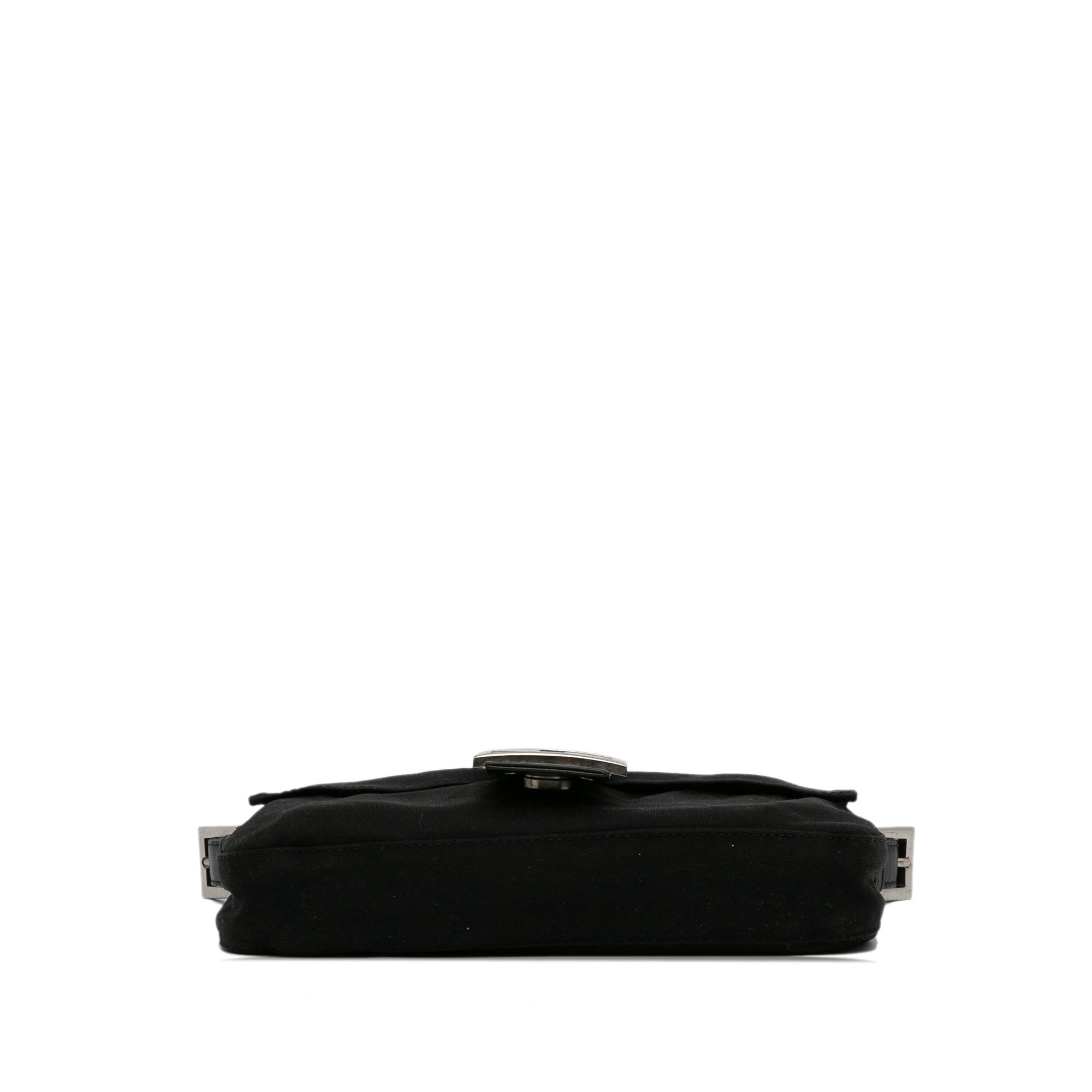 Fendi Neoprene Baguette (SHG-MhsrYj)