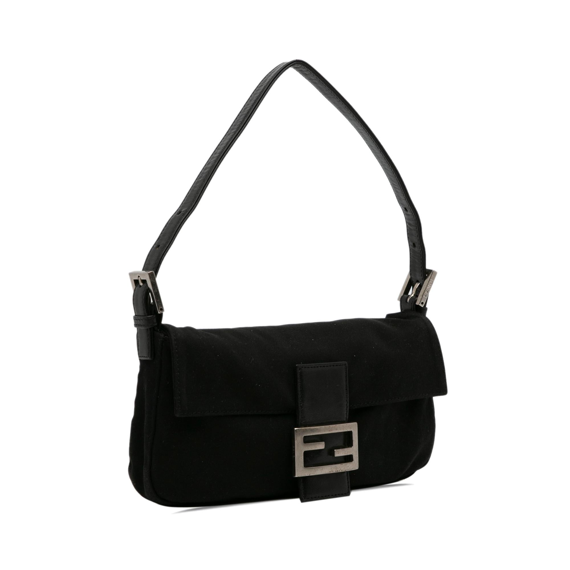 Fendi Neoprene Baguette (SHG-MhsrYj)