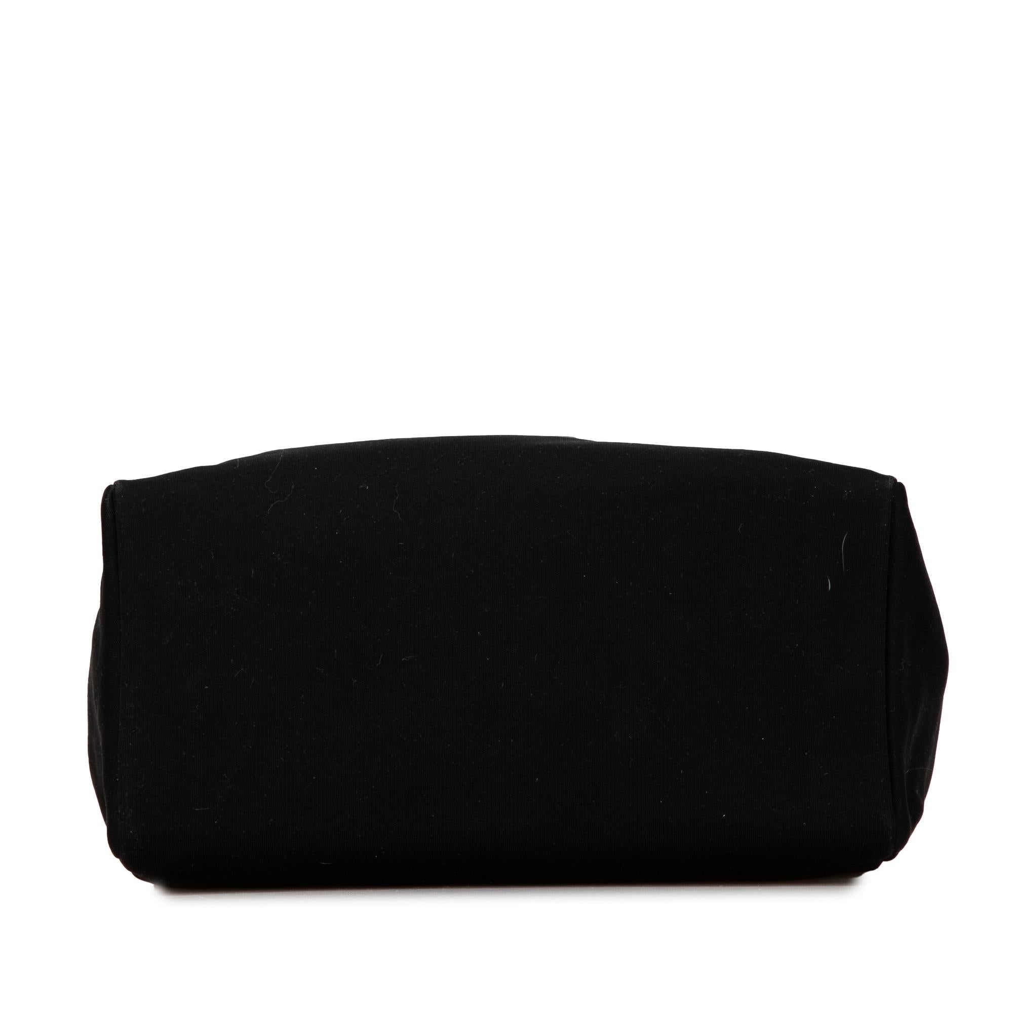 Fendi Neoprene Shoulder Bag (SHG-jGo8OF)