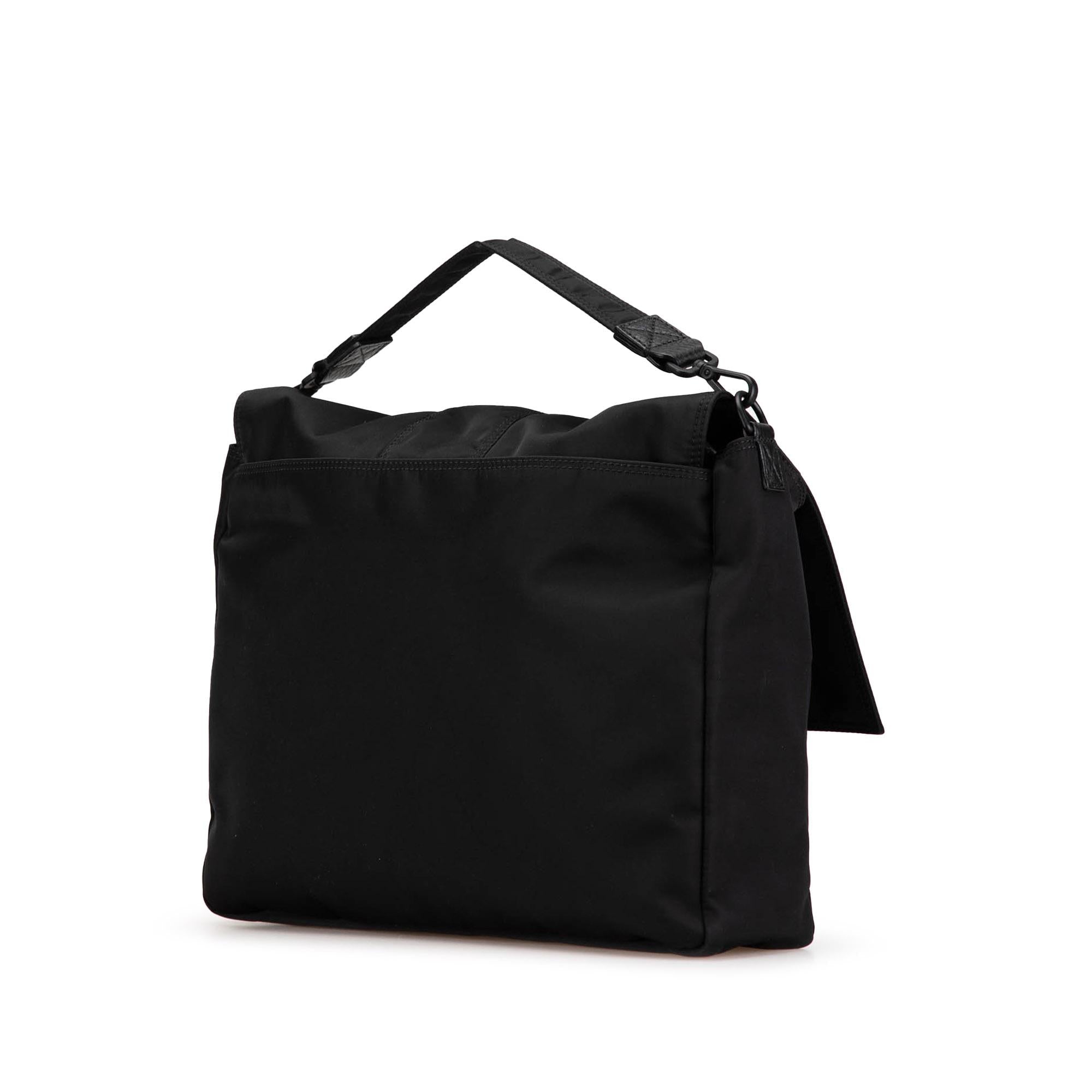 Fendi Nylon Baguette Messenger Bag (SHG-Bal4I3)