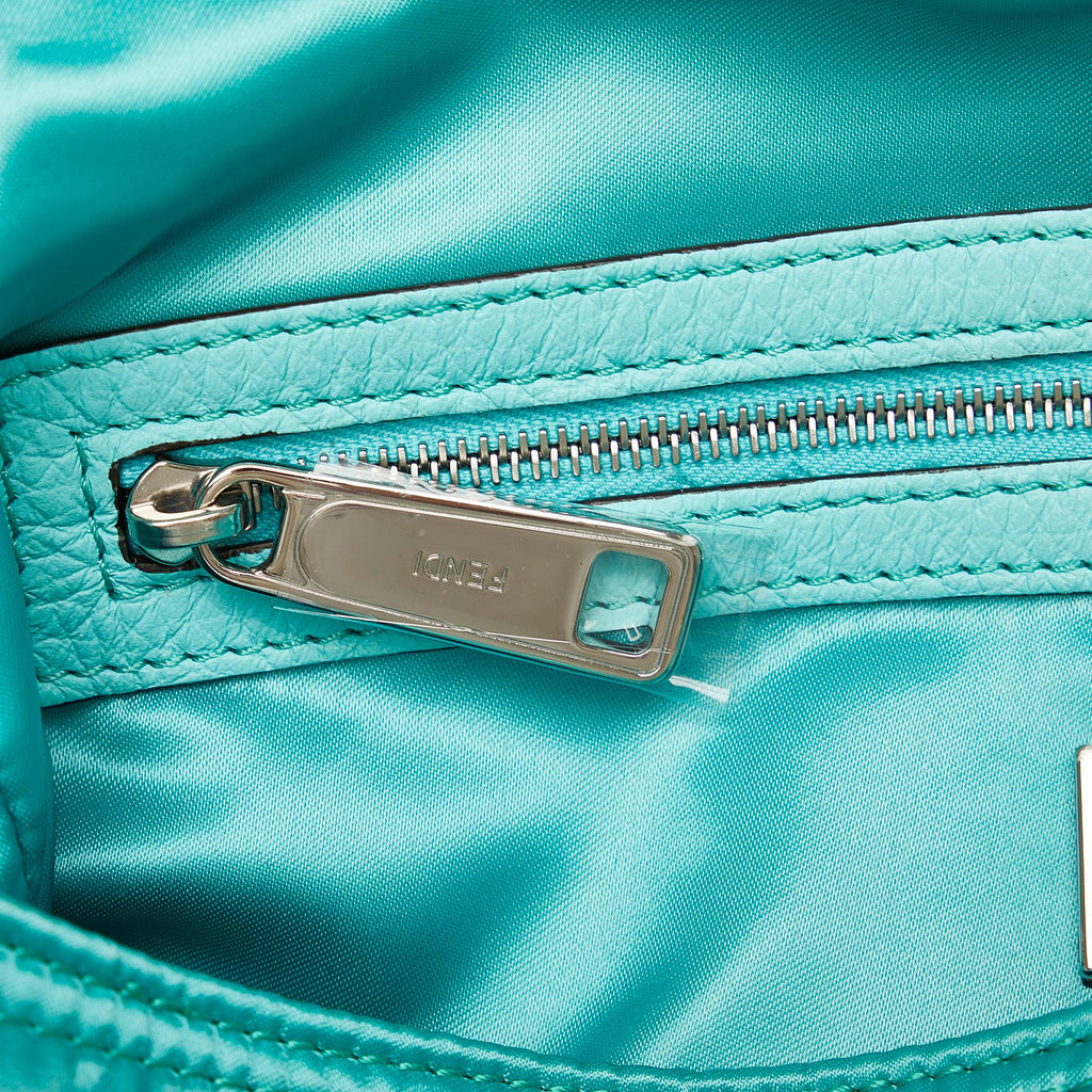 Fendi Nylon Multipocket Baguette (SHG-c56kIr)