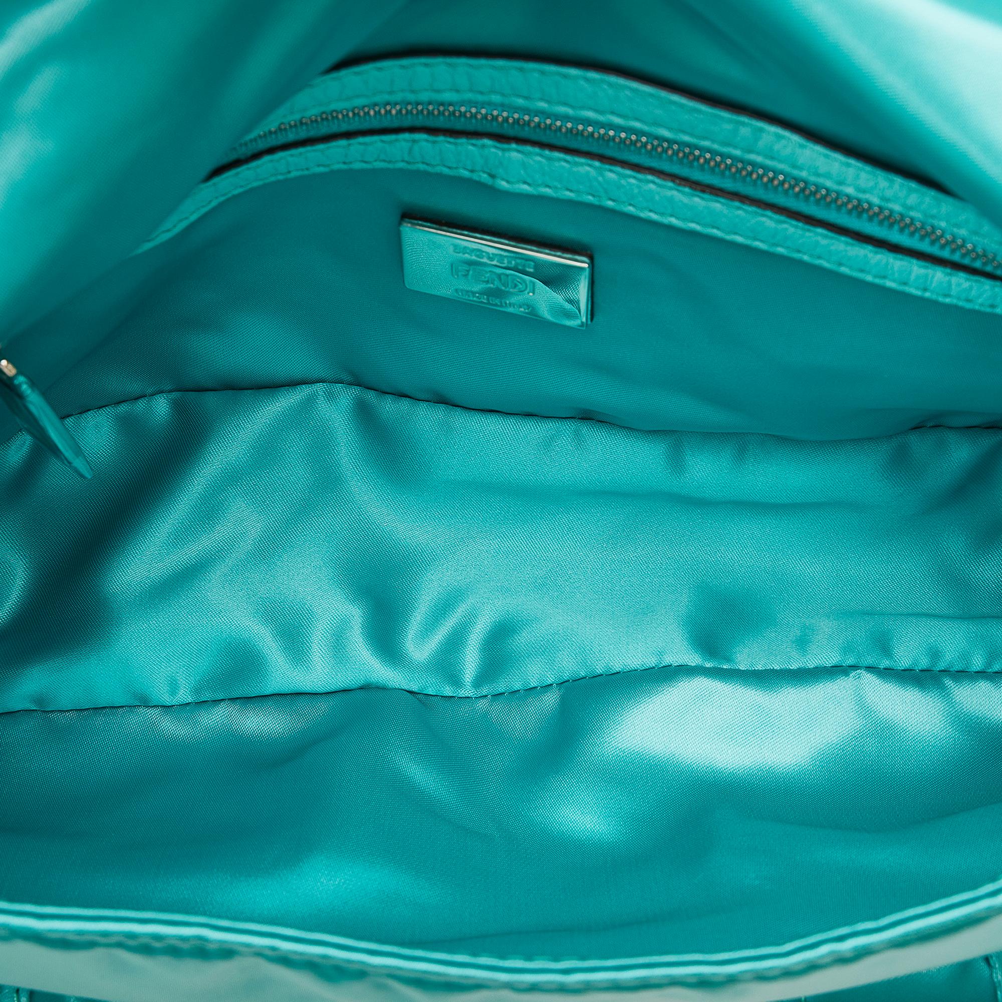 Fendi Nylon Multipocket Baguette (SHG-c56kIr)