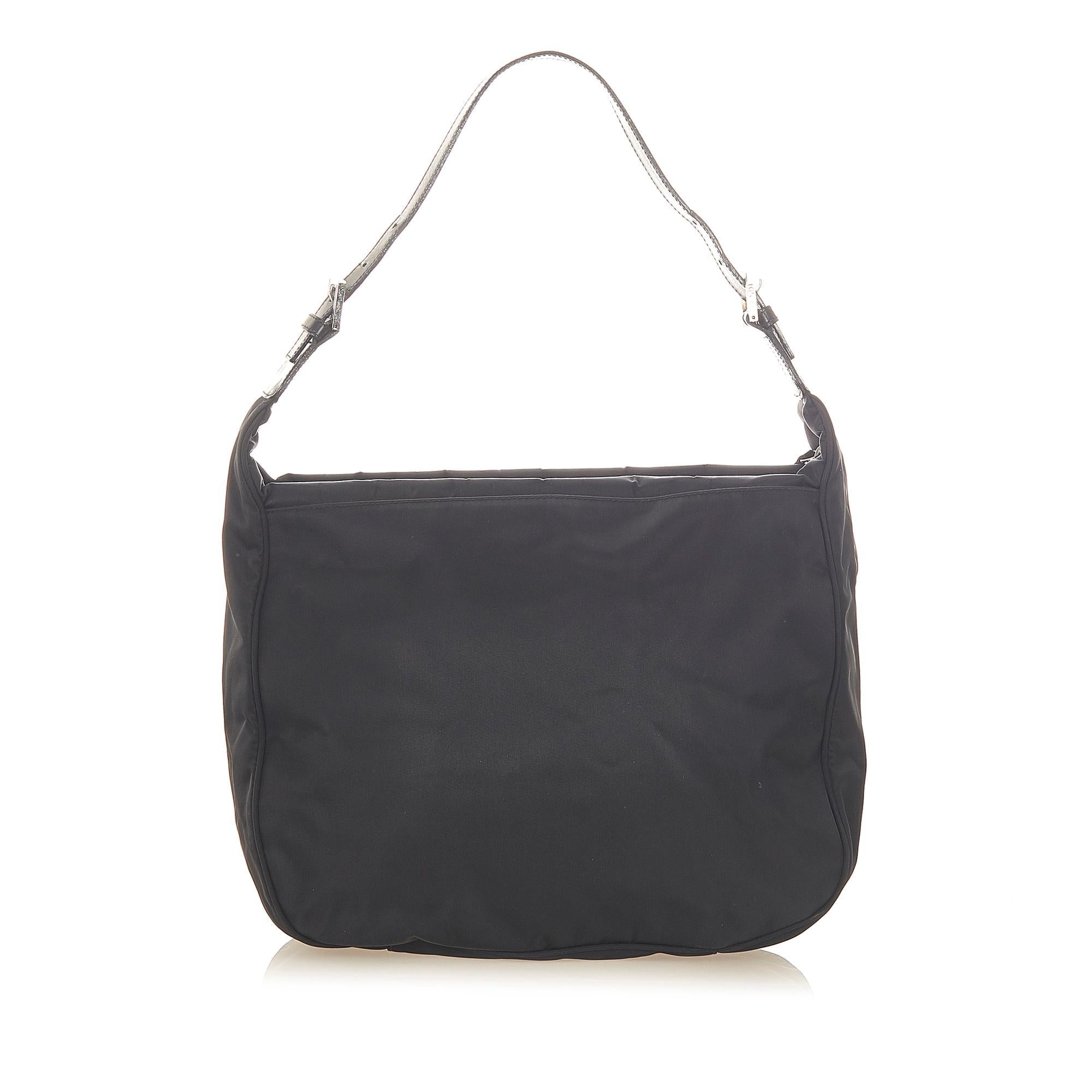 Fendi Nylon Shoulder Bag (SHG-31661)