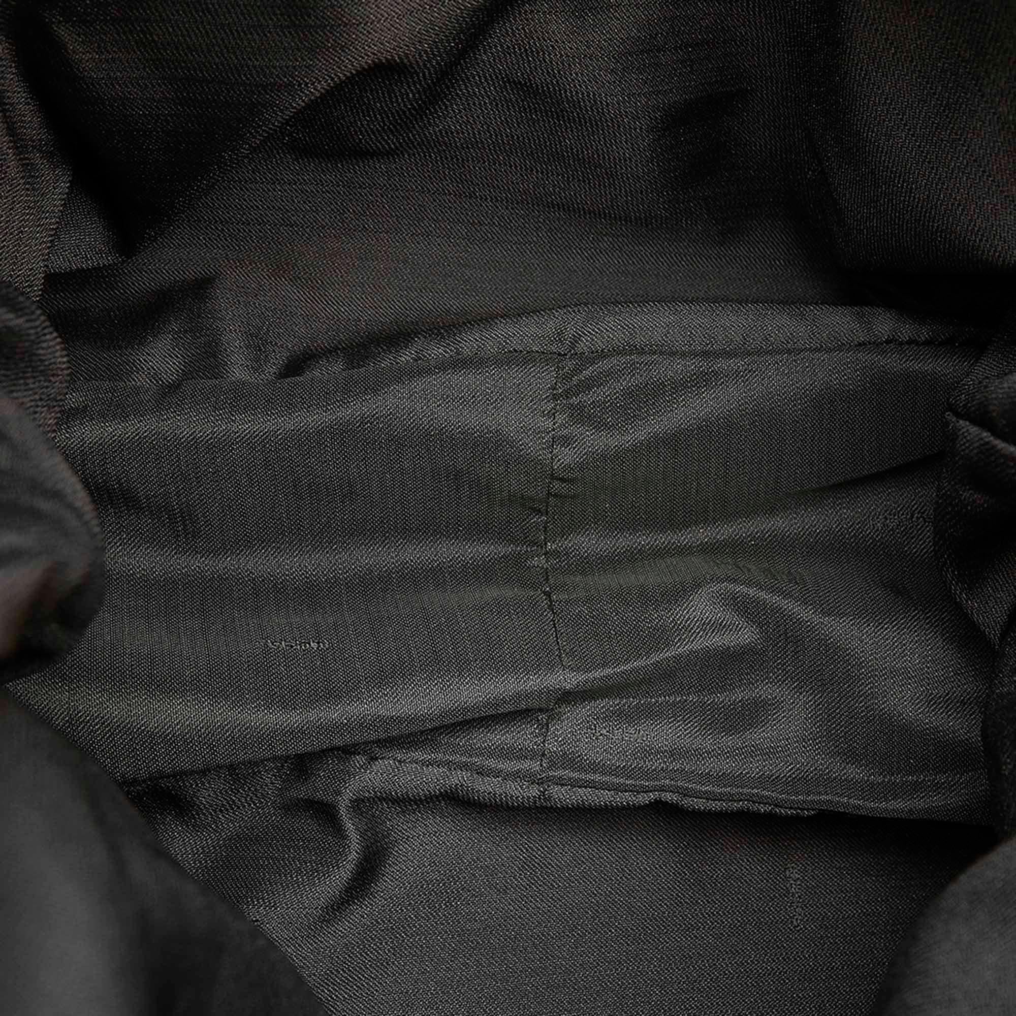 Fendi Nylon Shoulder Bag (SHG-31661)