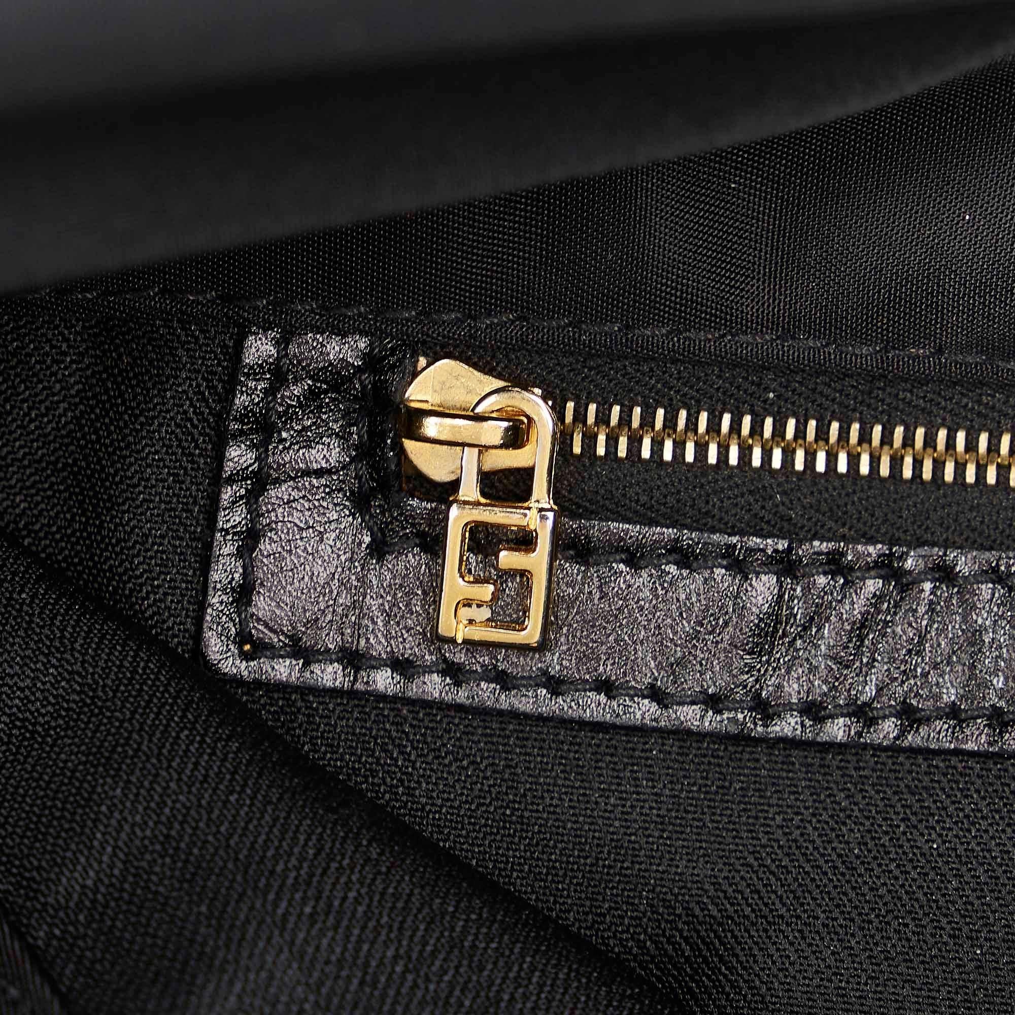 Fendi Nylon Shoulder Bag (SHG-31870)