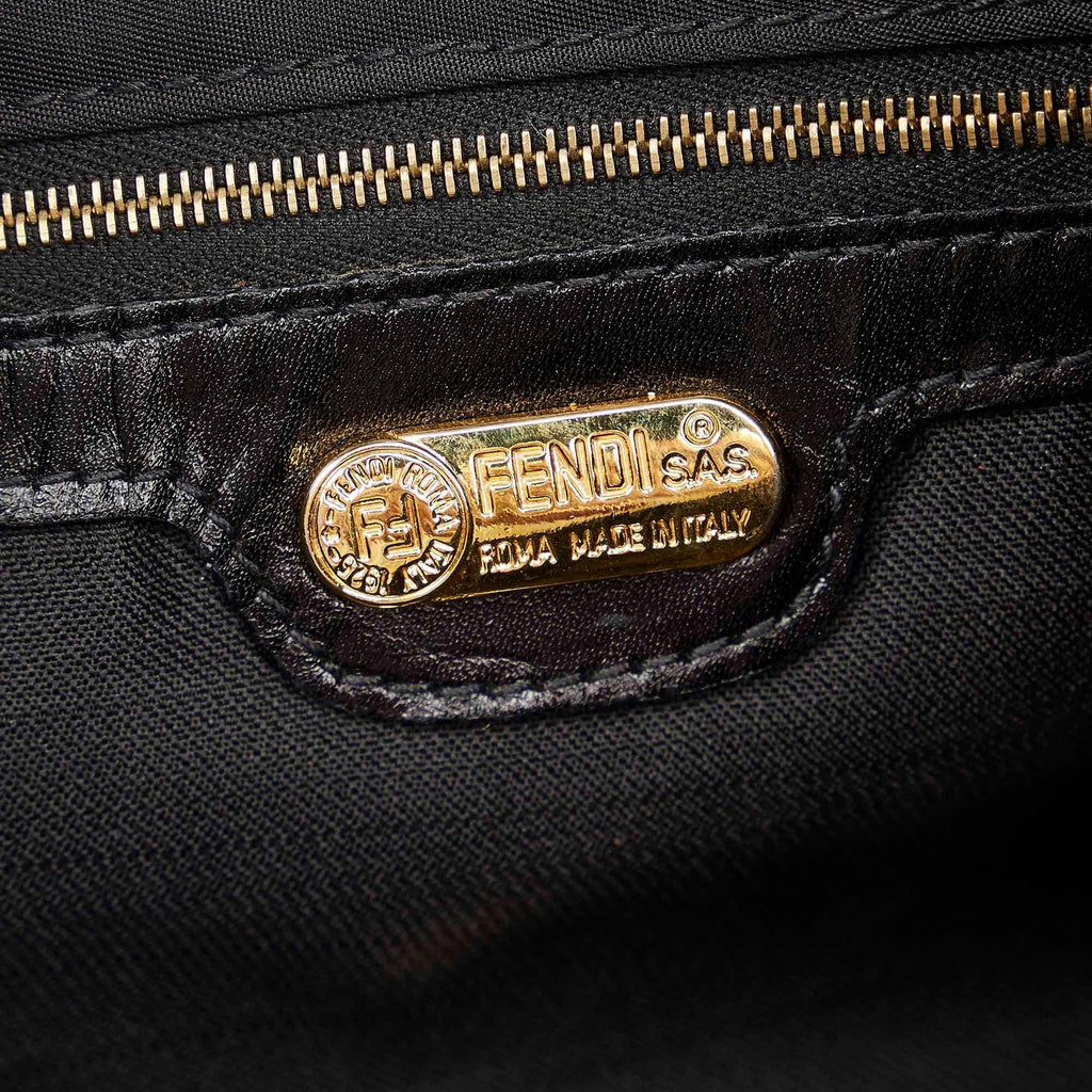 Fendi Nylon Shoulder Bag (SHG-31870)