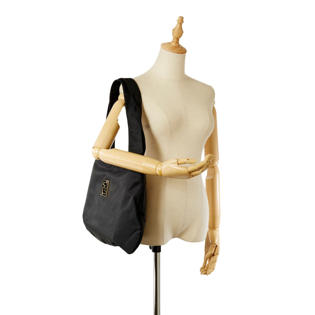 Fendi Nylon Shoulder Bag (SHG-31870)