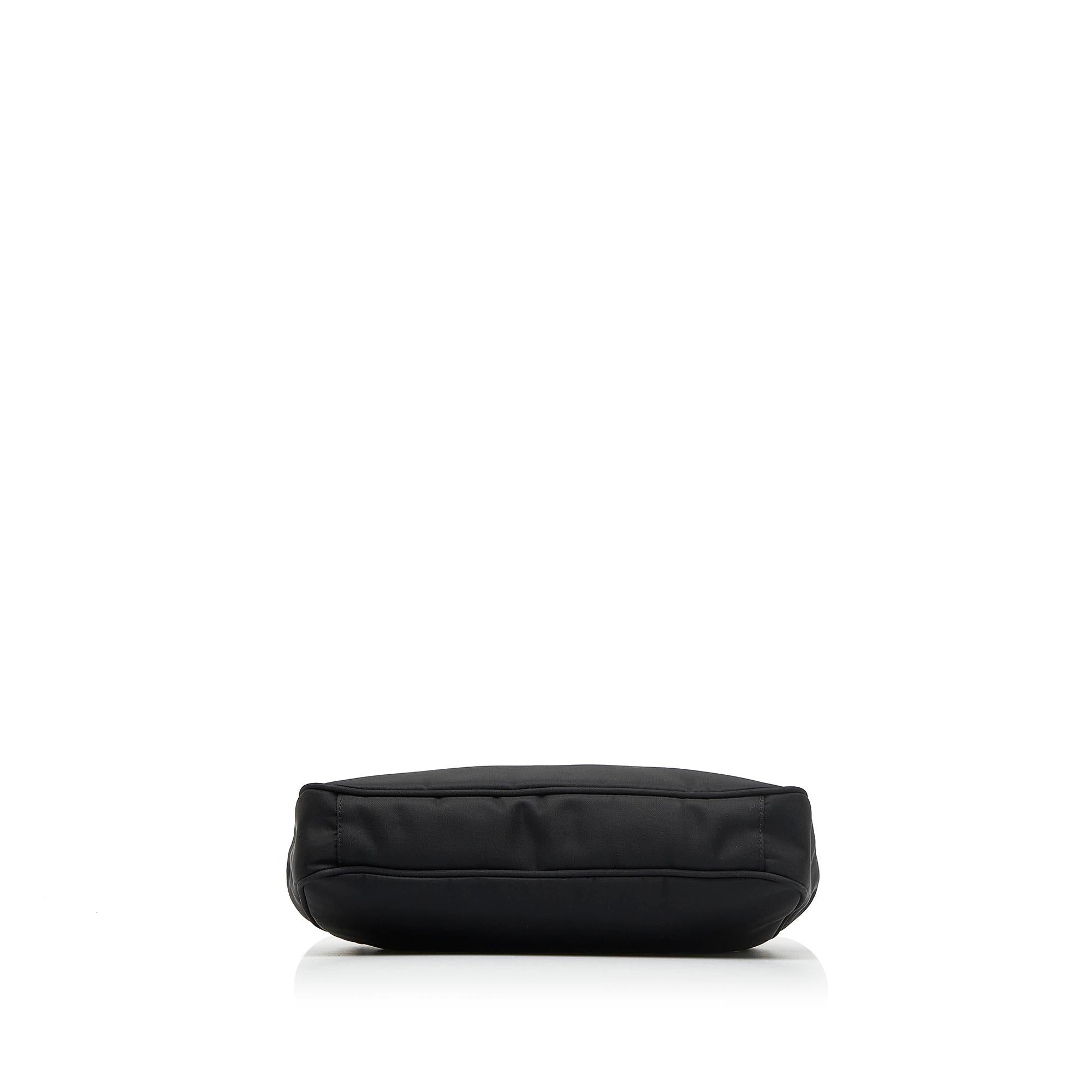 Fendi Nylon Shoulder Bag (SHG-qJjzxe)