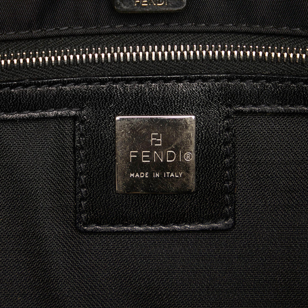 Fendi Nylon Shoulder Bag (SHG-qJjzxe)
