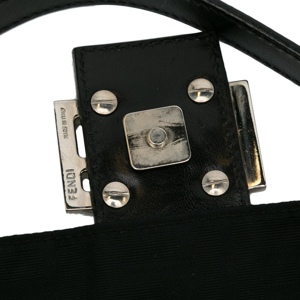 Fendi Nylon Zucca Mamma Baguette (SHG-T63H5O)