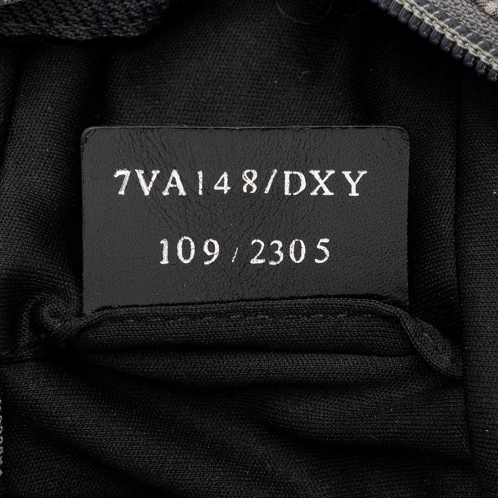 Fendi Nylon Zucchino Messenger (SHF-hFuRrv)