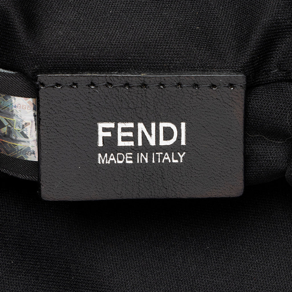 Fendi Nylon Zucchino Messenger (SHF-hFuRrv)