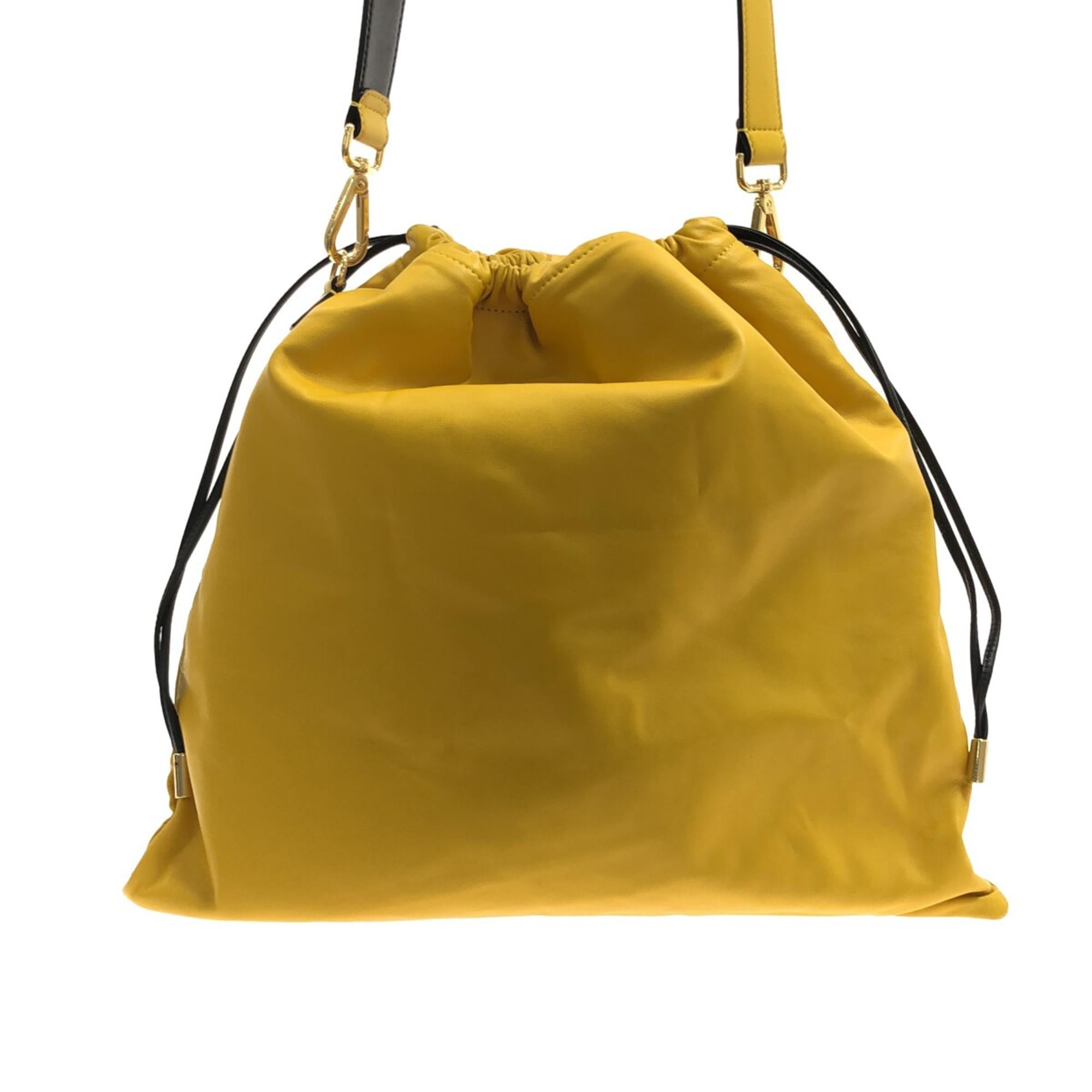 Fendi Pack Pouch Bag (SHG-6T5Eyl)