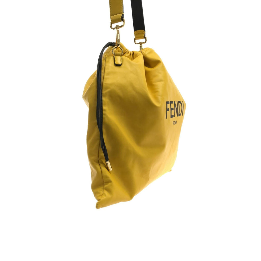 Fendi Pack Pouch Bag (SHG-6T5Eyl)