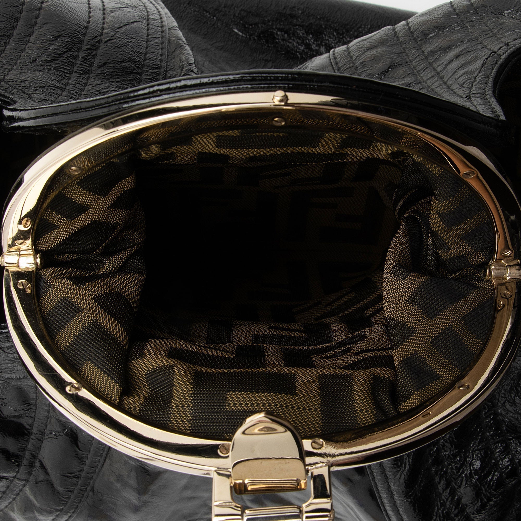 Fendi Patent Leather Spy Satchel (SHF-PigQG6)