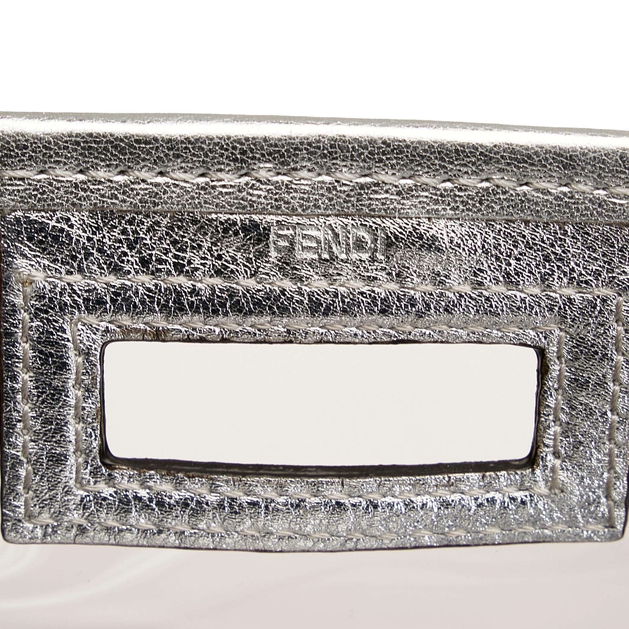 Fendi Peekaboo Defender (SHG-vRySMd)