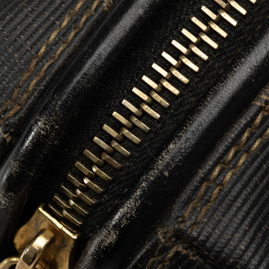 Fendi Pequin Boston Bag (SHG-jgu7Pb)