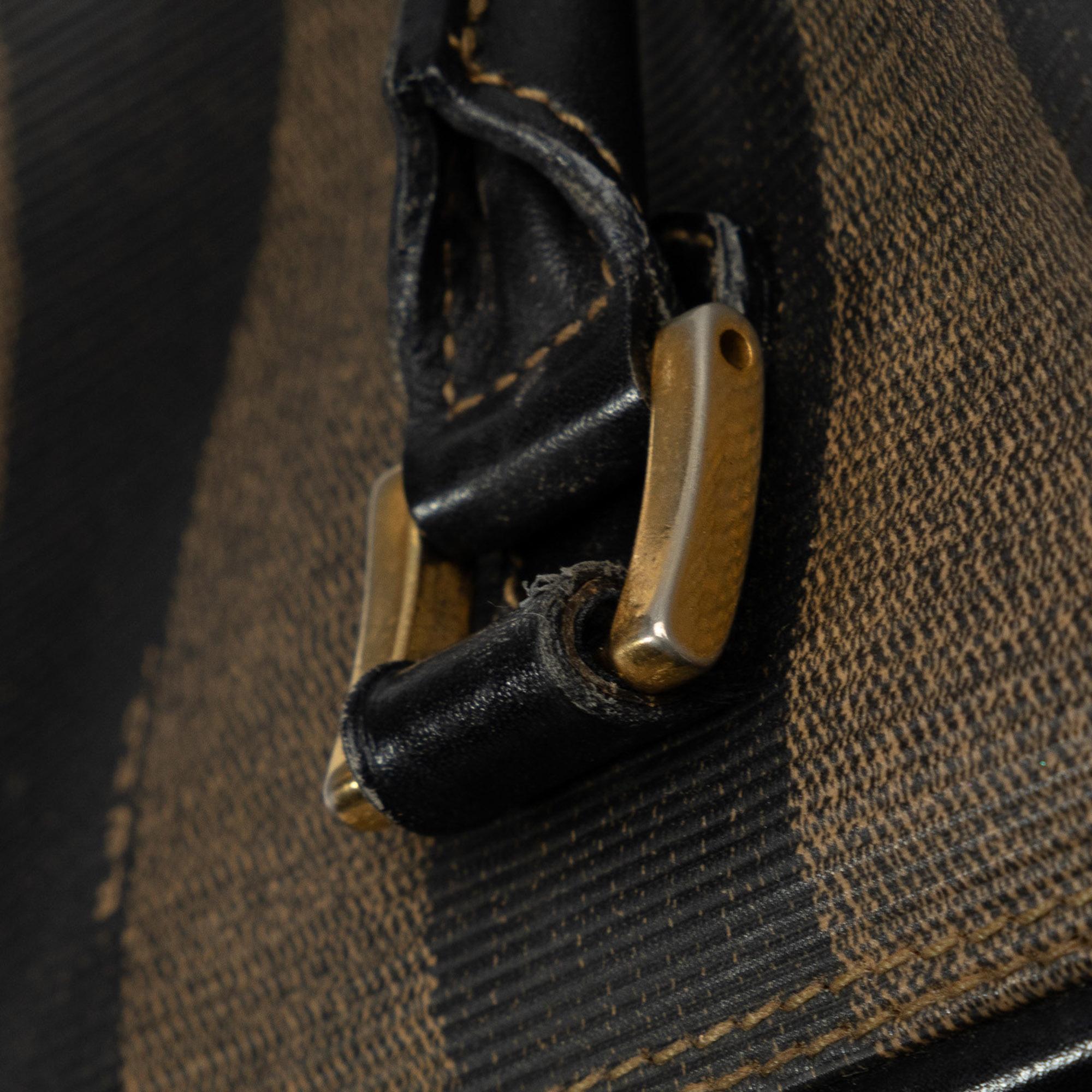Fendi Pequin Boston Bag (SHG-jgu7Pb)