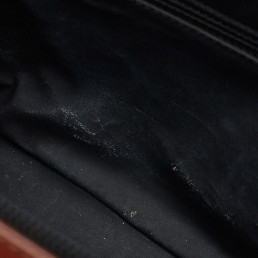 Fendi Pequin Clutch Bag (SHG-Xb9CL2)