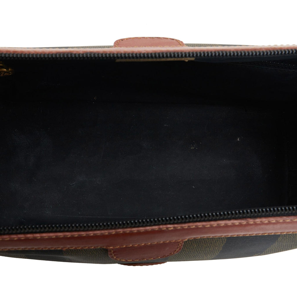 Fendi Pequin Clutch Bag (SHG-Xb9CL2)