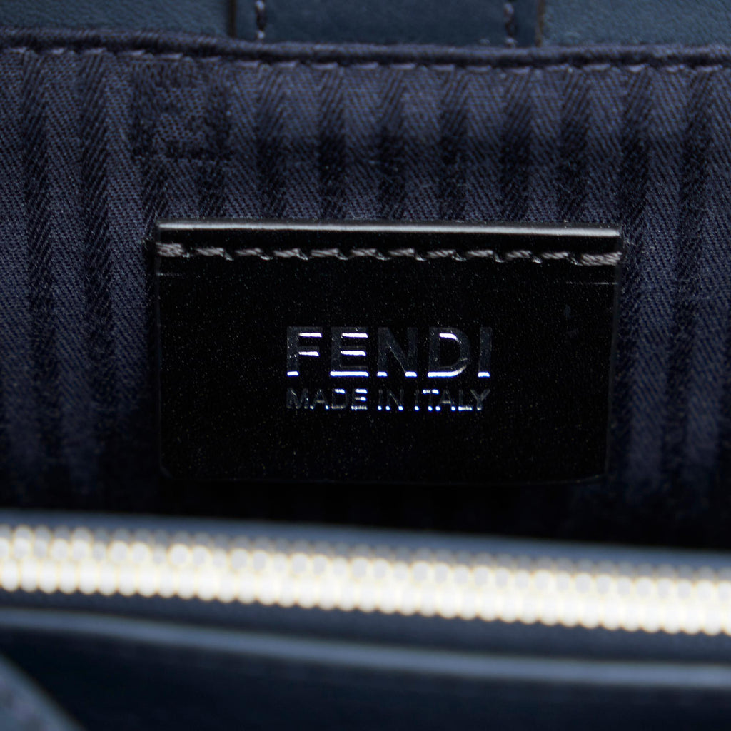 Fendi Petit 2Jours Handbag (SHG-BbFTbq)
