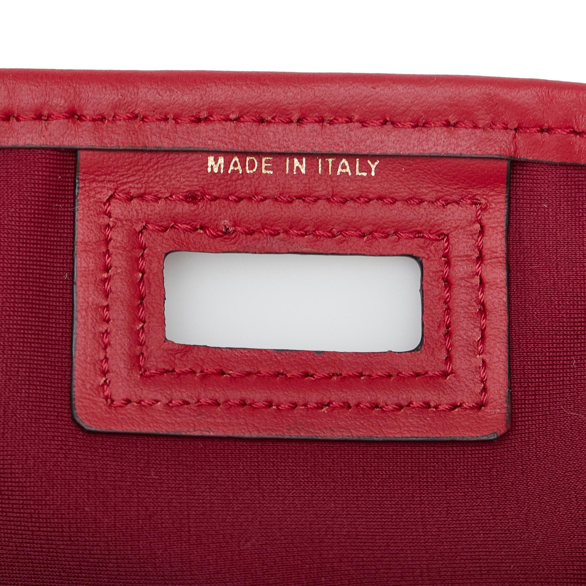 Fendi Royale Print Stamp Patch Runaway Handbag (SHG-ssvDBS)