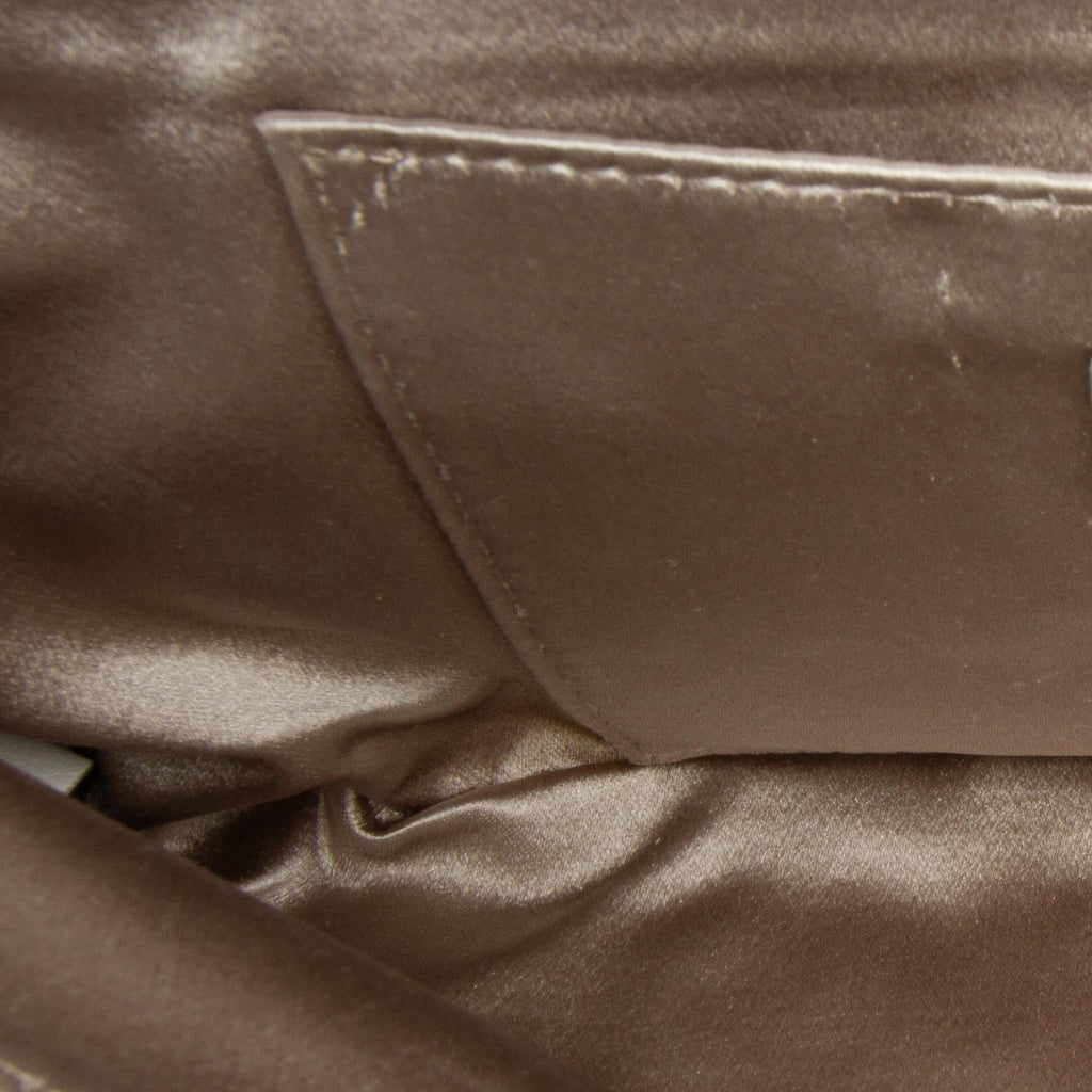 Fendi Satin Clutch Bag (SHG-4Piei8)