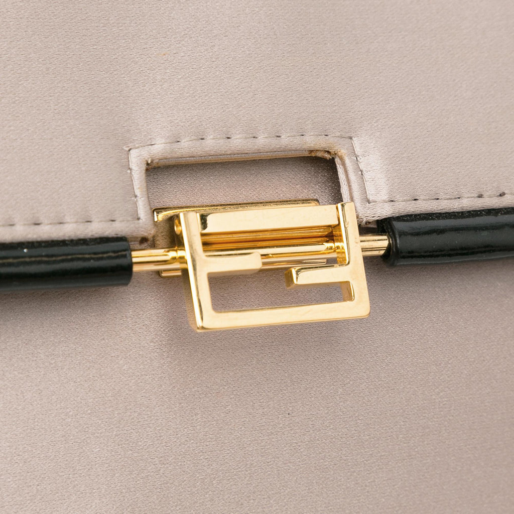 Fendi Satin Clutch Bag (SHG-4Piei8)
