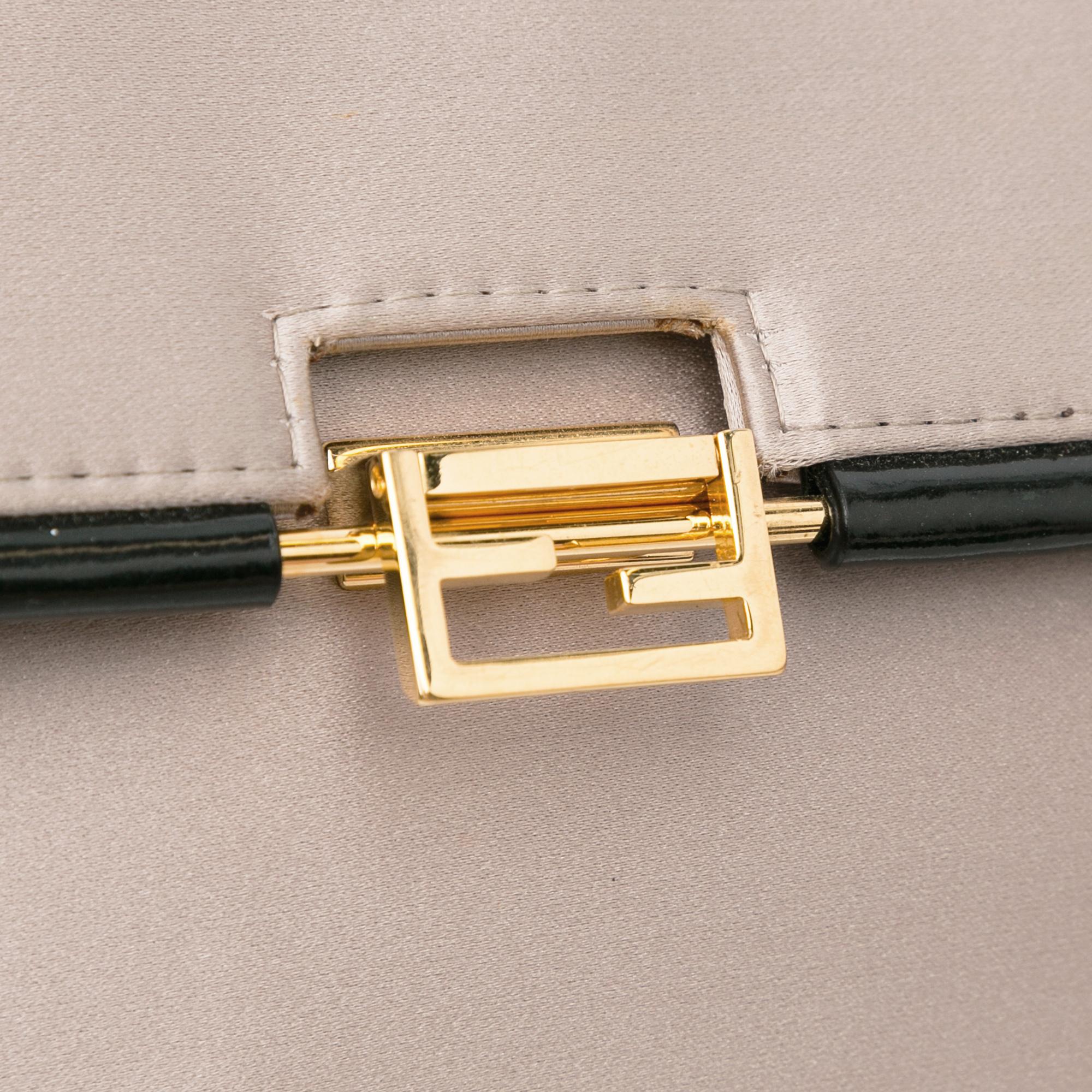 Fendi Satin Clutch Bag (SHG-4Piei8)