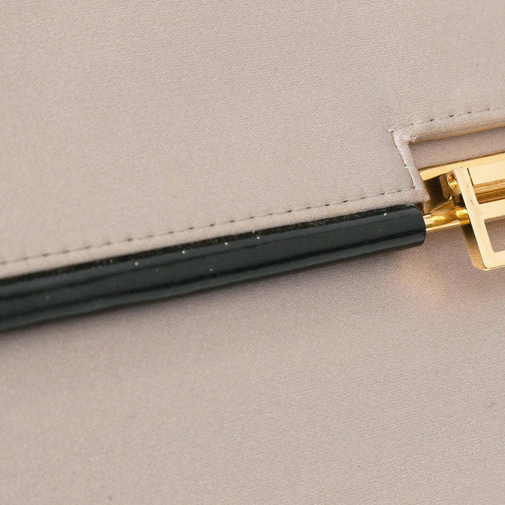 Fendi Satin Clutch Bag (SHG-4Piei8)