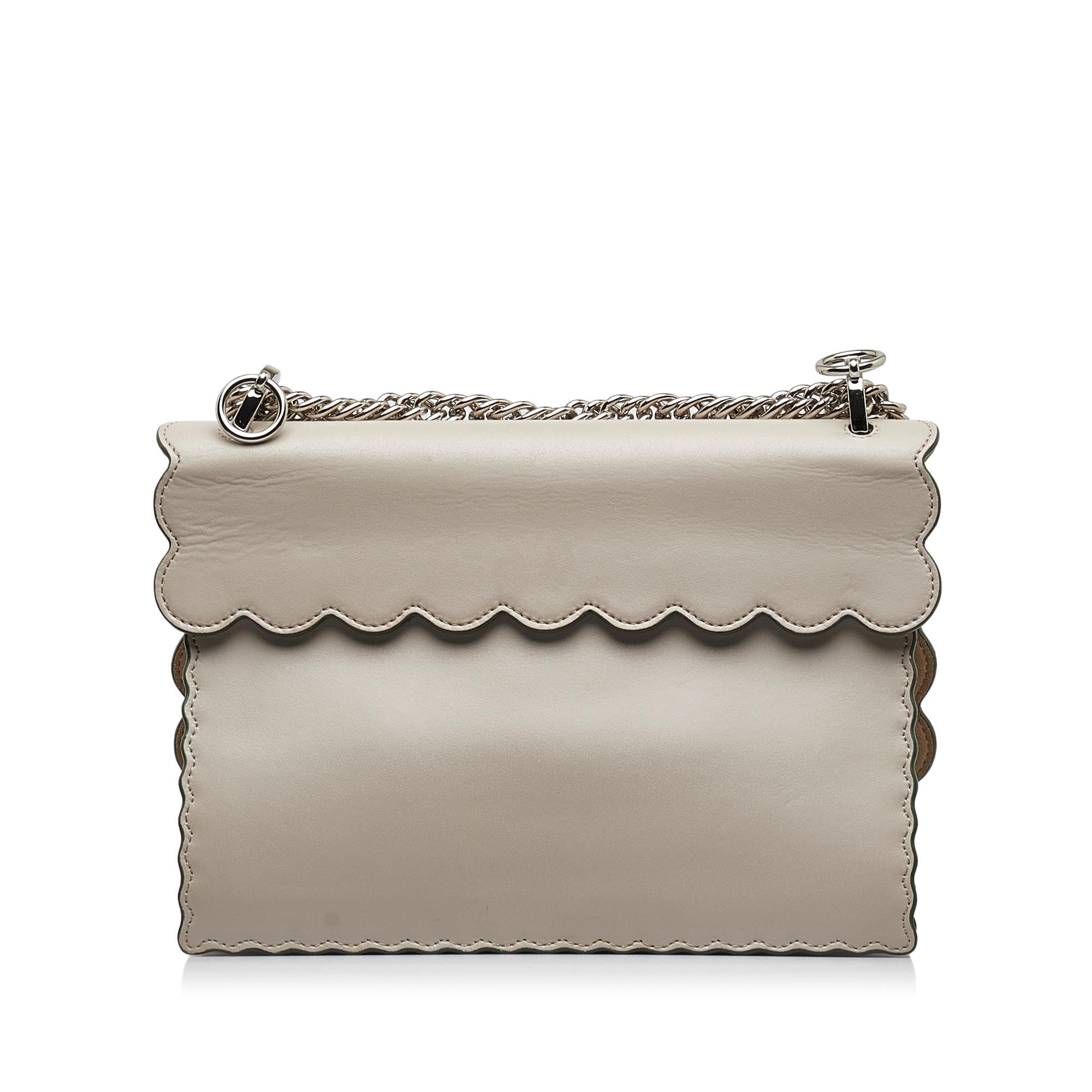 Fendi Scalloped Kan I Satchel (SHG-0g81DK)