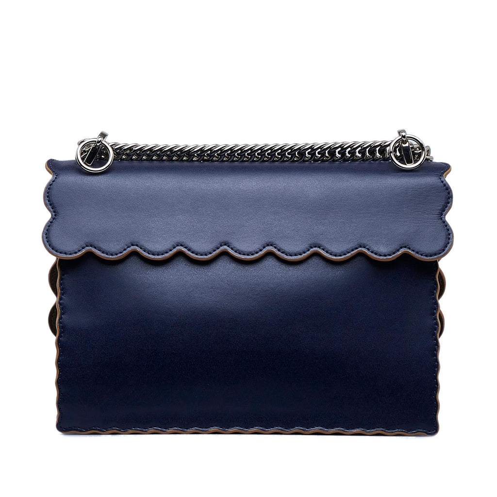 Fendi Scalloped Kan I Satchel (SHG-TUYgg3)