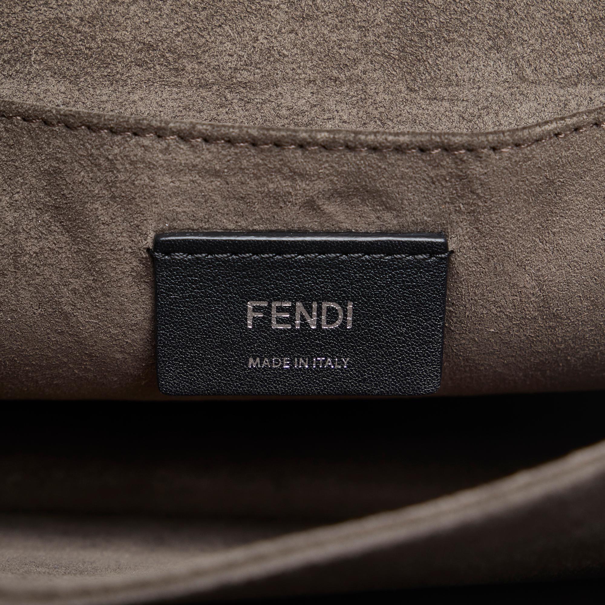 Fendi Scalloped Kan I Satchel (SHG-TUYgg3)