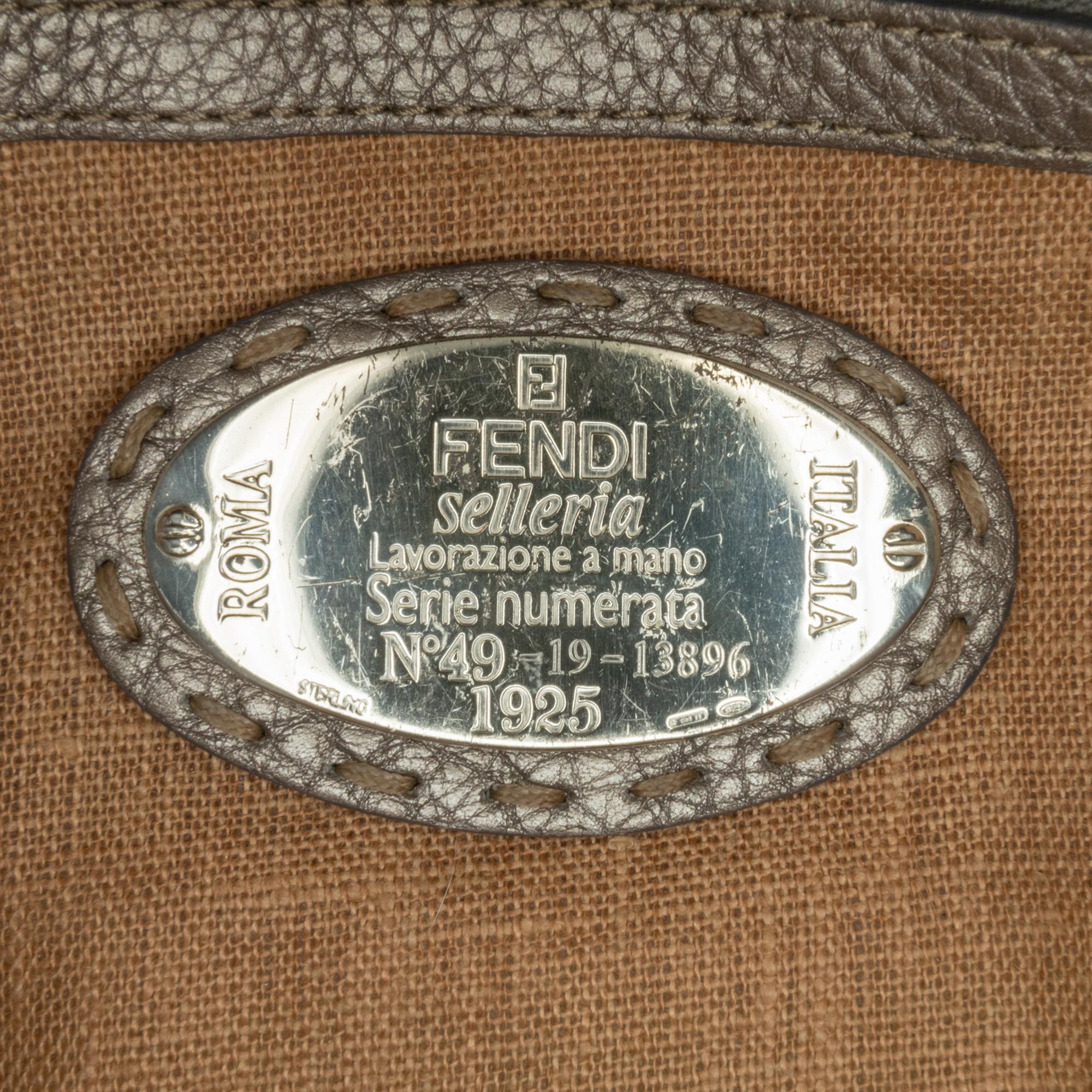 Fendi Selleria Baguette (SHG-DreFaQ)
