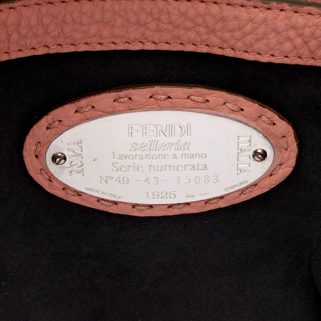 Fendi Selleria Leather Anna Small Bucket Bag (SHF-YoPItu)