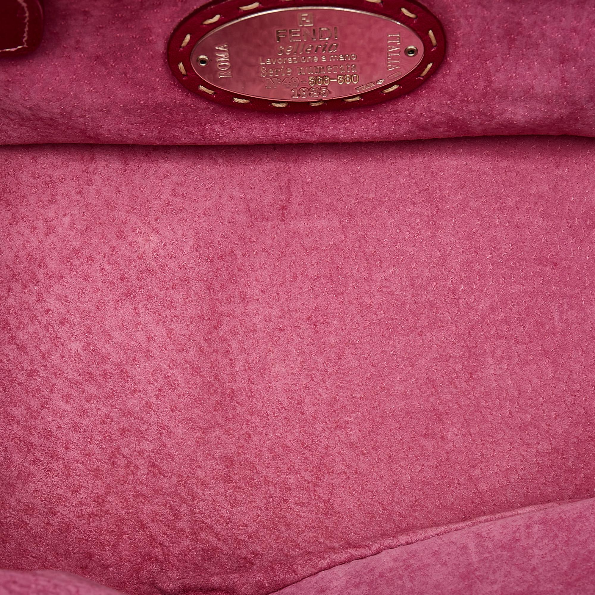Fendi Selleria Leather Handbag (SHG-ljwxiR)