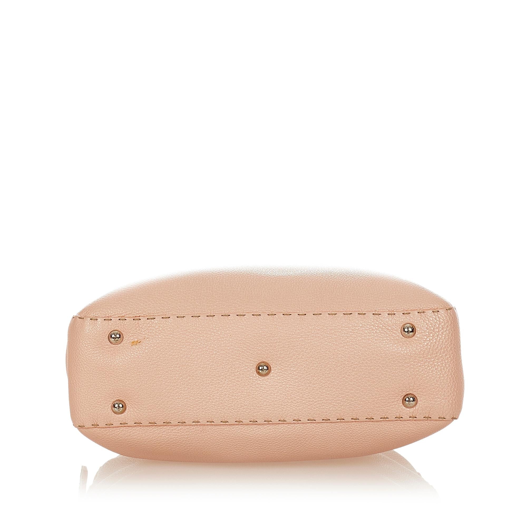 Fendi Selleria Leather Handbag (SHG-g5Ceks)