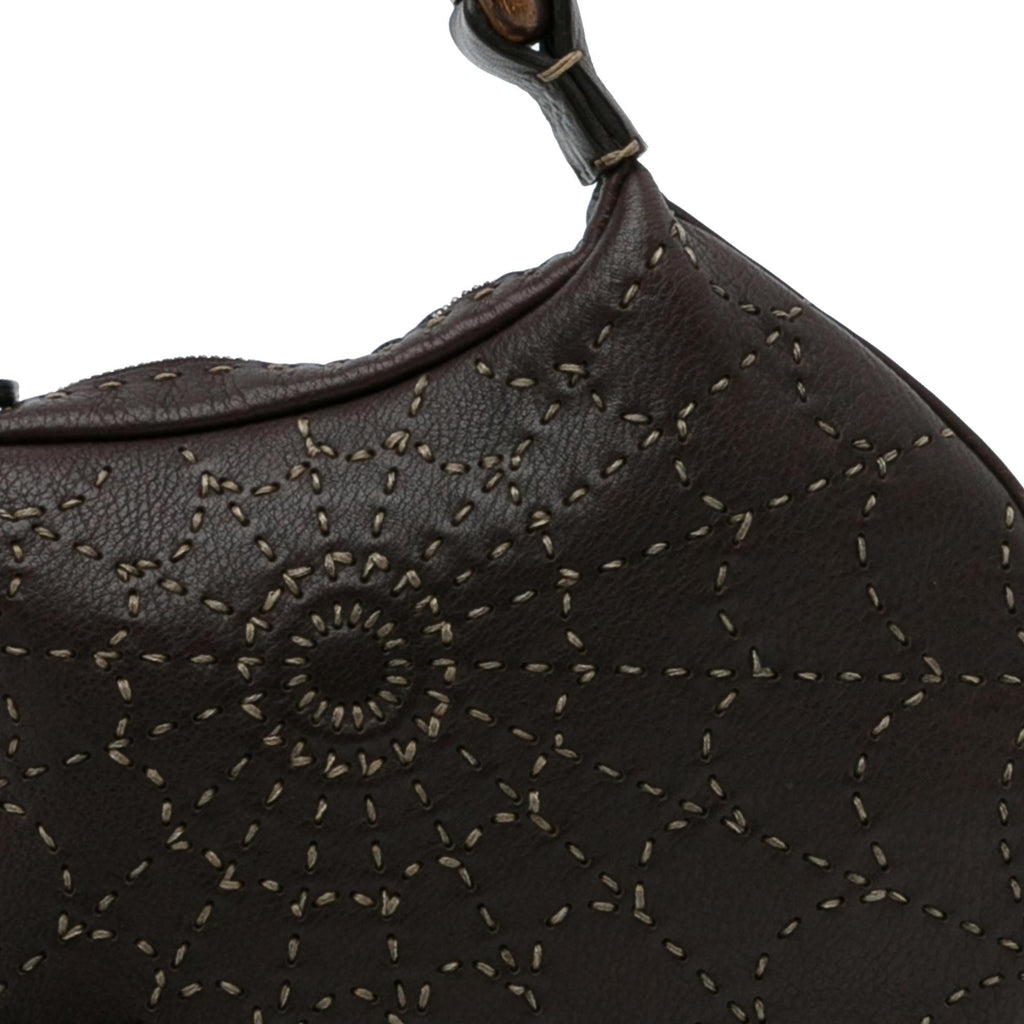 Fendi Selleria Oyster Shoulder Bag (SHG-OrkdVq)