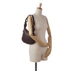 Fendi Selleria Oyster Shoulder Bag (SHG-OrkdVq)