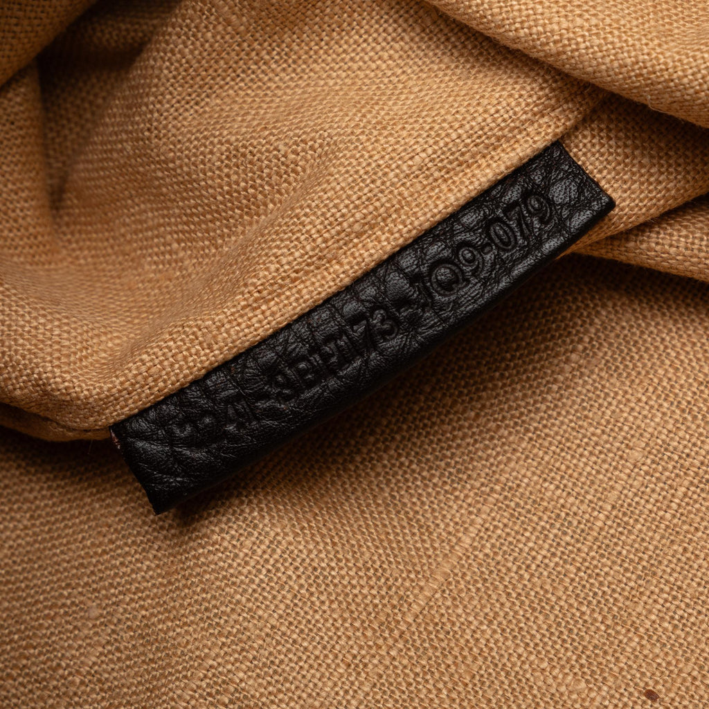 Fendi Selleria Trimmed Zucca Vertical Tote (SHG-AXod86)