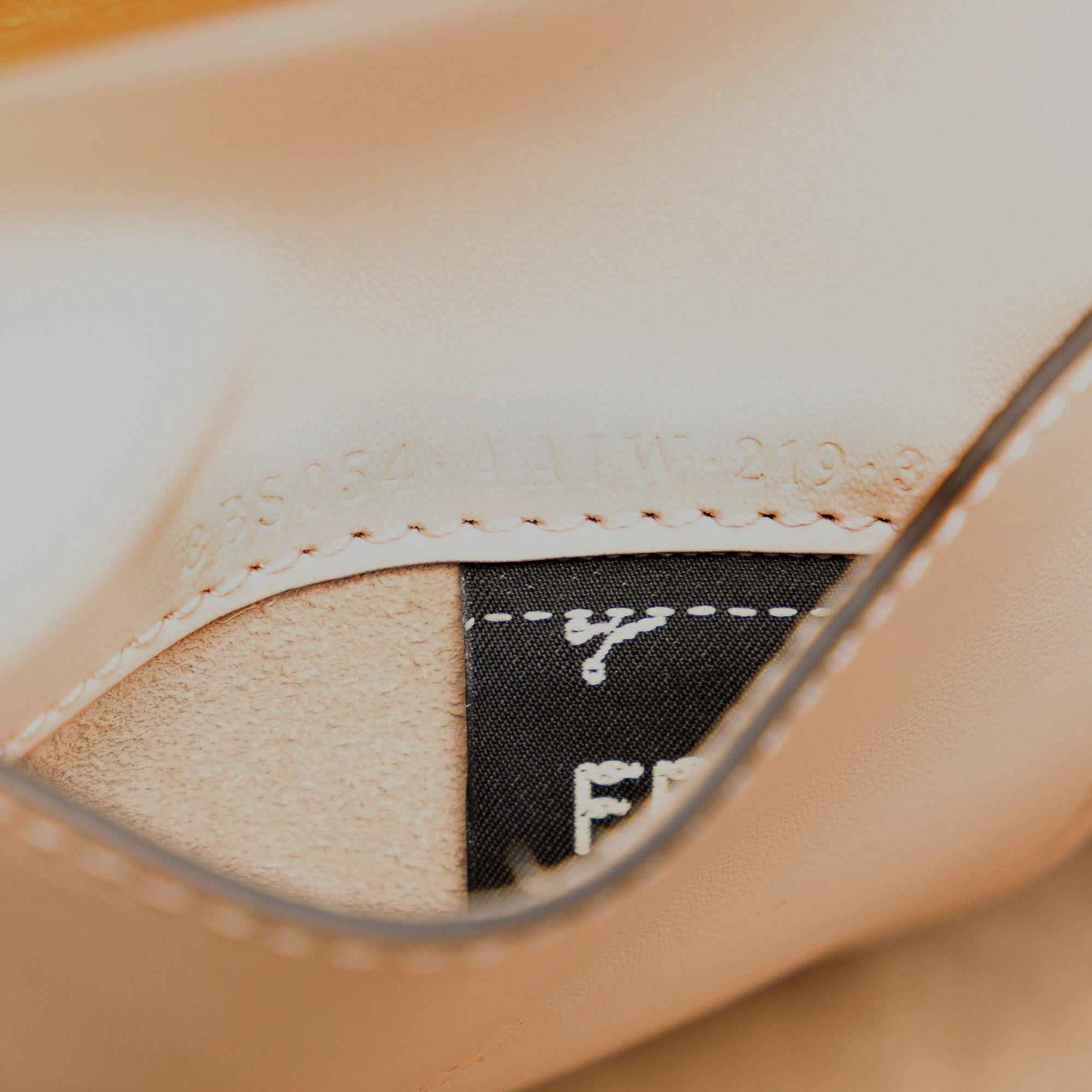 Fendi Small Calfskin Way Tote (SHG-uk6ttP)