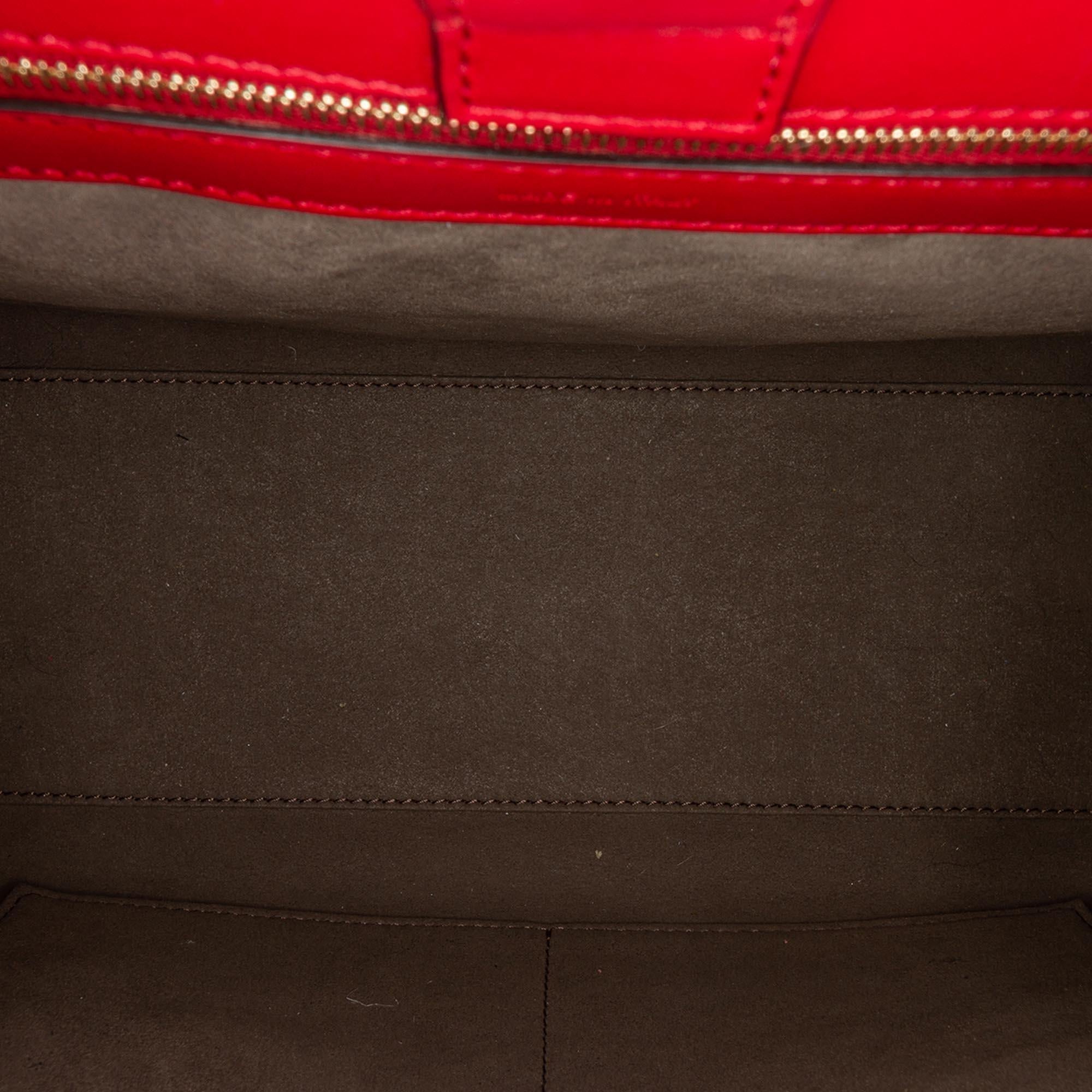 Fendi Small Runaway Leather Satchel (SHG-RvEjnY)