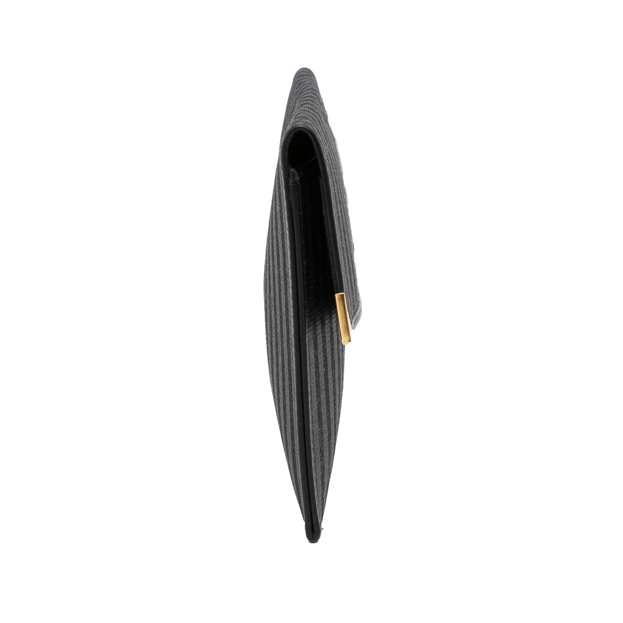 Fendi Striped Canvas Clutch (SHG-LK4Iq8)